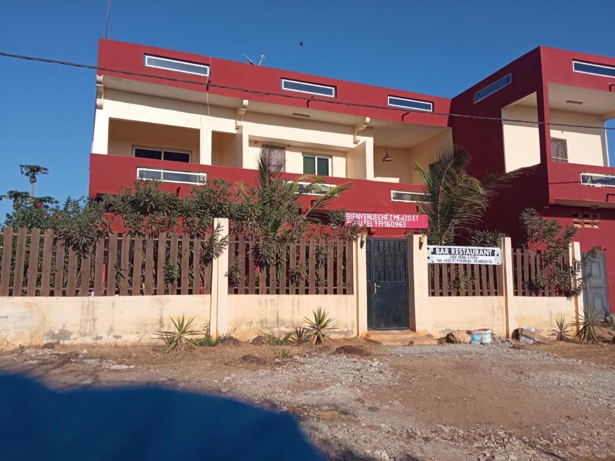 Chez Medzo Et Patou Hotell Popenguine Exteriör bild