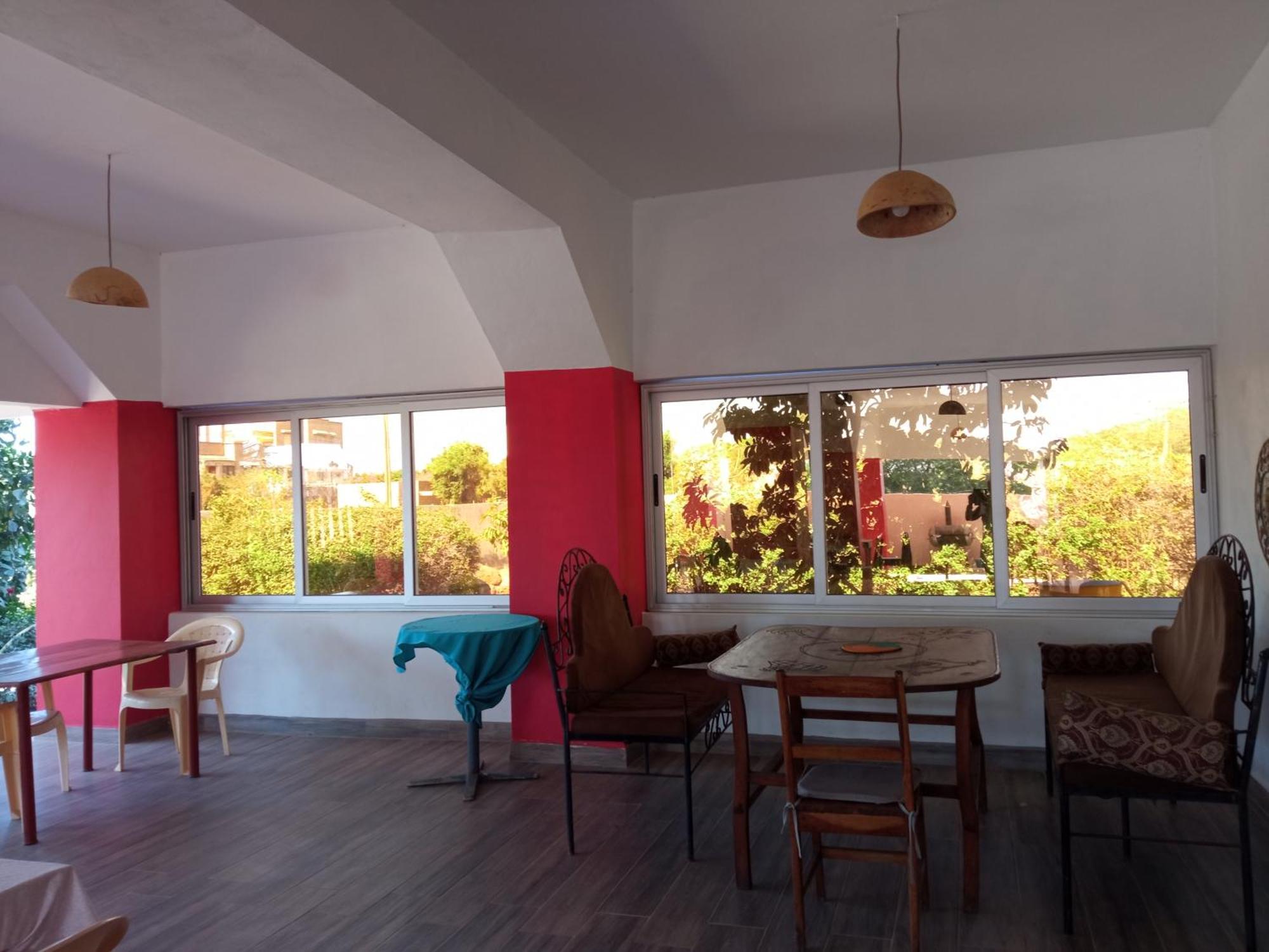 Chez Medzo Et Patou Hotell Popenguine Exteriör bild