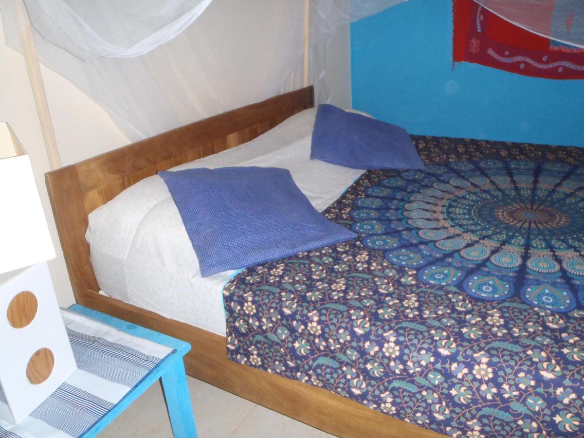 Chez Medzo Et Patou Hotell Popenguine Exteriör bild